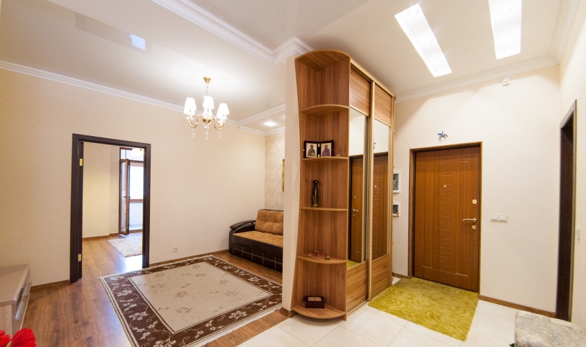 Купить квартиру Респ Крым, г Ялта, пгт Массандра, ул Умельцев, д 1 