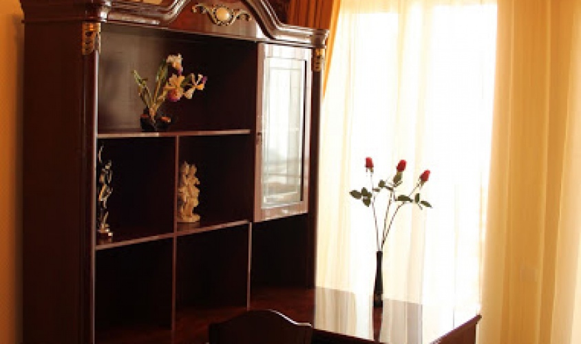 Купить дом Респ Крым, г Ялта, г Алупка, пер Щепкина 