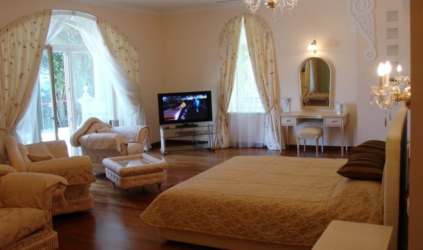 Снять дом Респ Крым, г Ялта, г Алупка, Парковое шоссе 