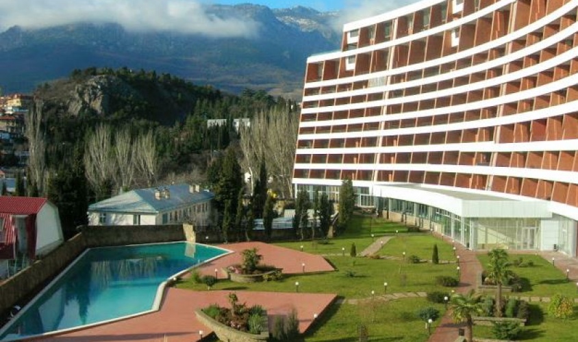  Респ Крым, г Ялта, пгт Гурзуф, ул Строителей, д 3 