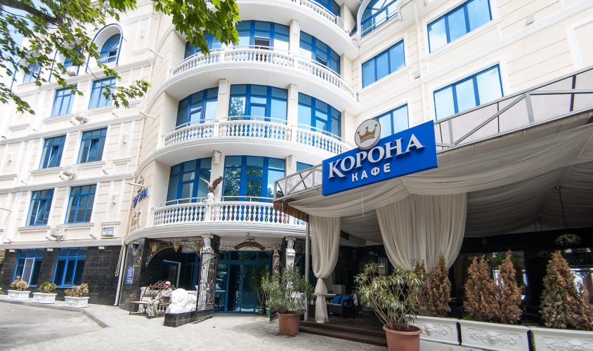  Респ Крым, г Ялта, пгт Ливадия, ул Батурина, д 15 