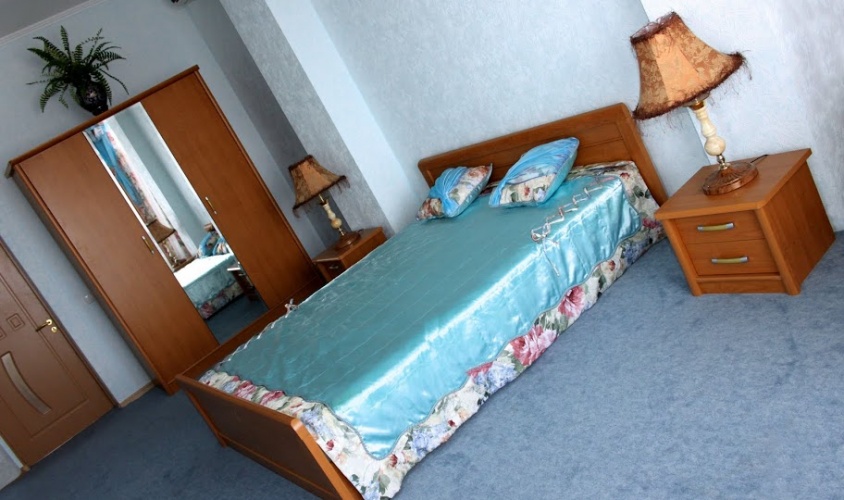 Купить дом Респ Крым, г Ялта, г Алупка, пер Щепкина 