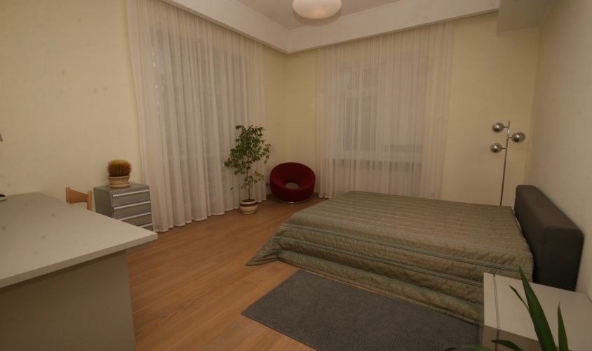 Купить дом Респ Крым, г Ялта, пгт Кореиз, Севастопольское шоссе 