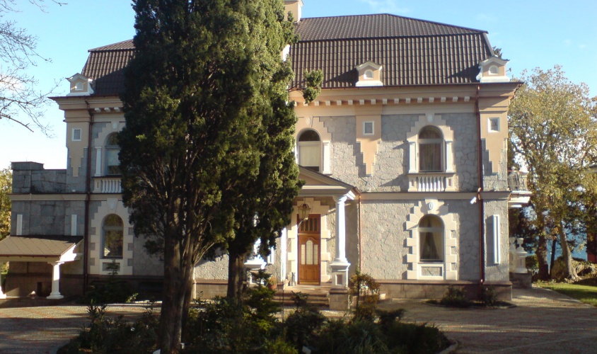 Снять дом Респ Крым, г Ялта, г Алупка, Парковое шоссе 